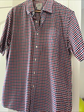 L.L. Bean Men's Red, Blue & White Gingham Short Sleeve Button-Down Shirt